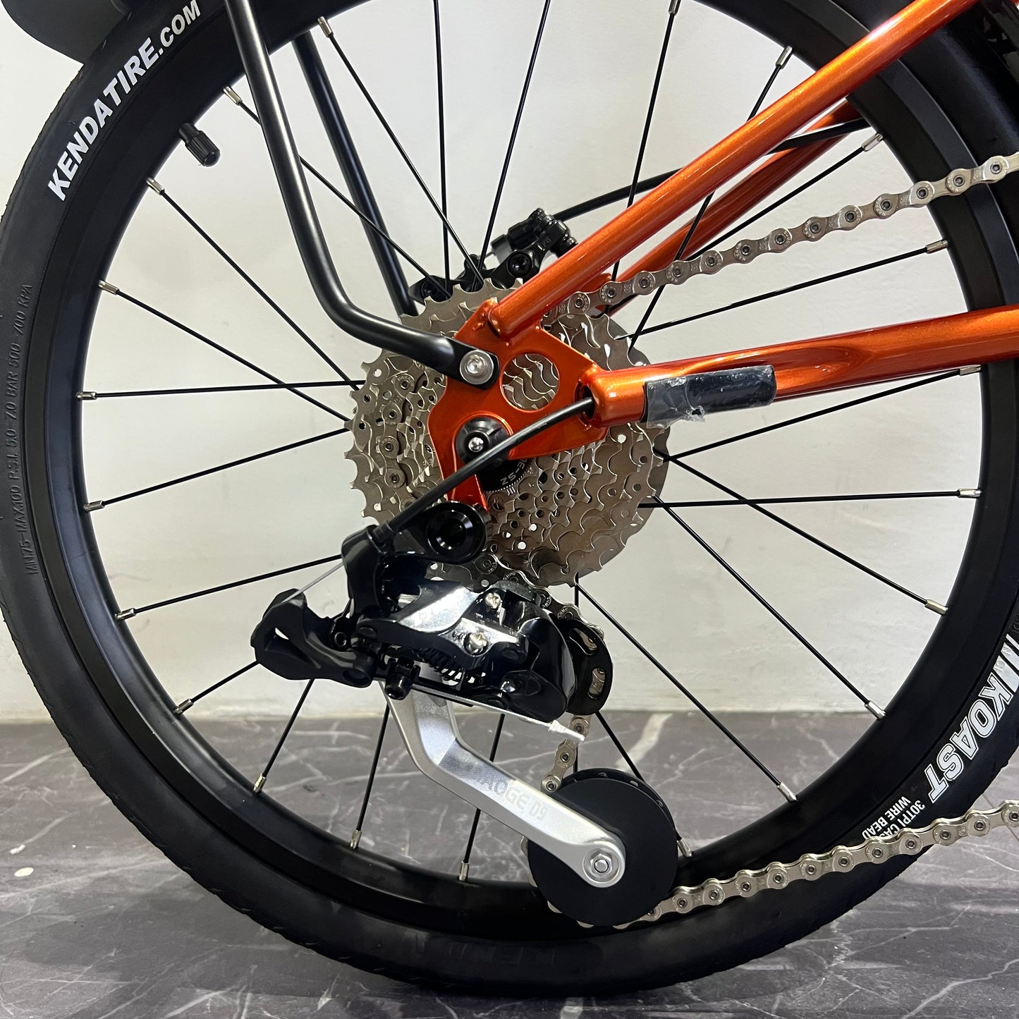 VERSION 2025! LIAOGE D9-20” TRIFOLD BIKE WITH DISC BRAKES 9 SPEED
