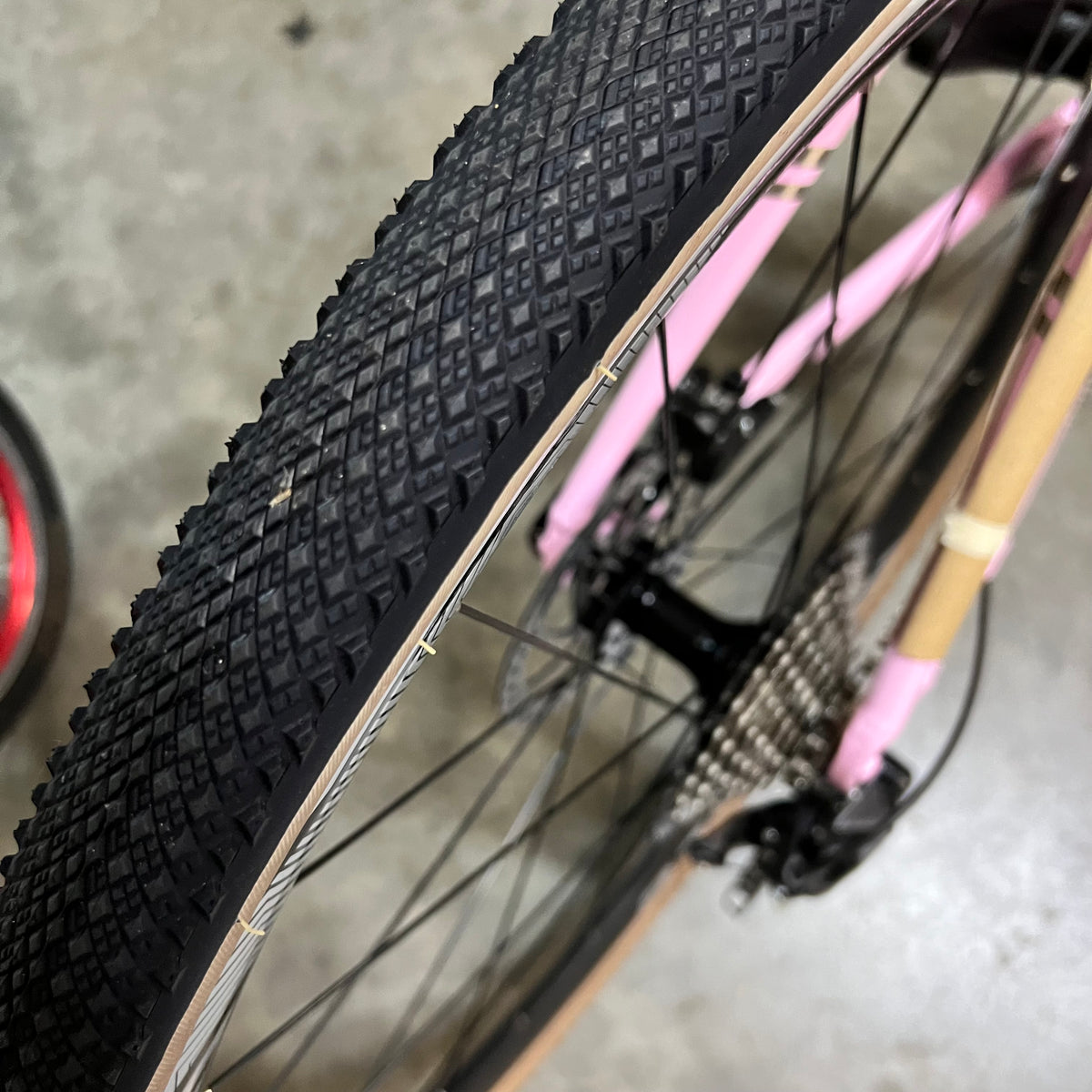 Rifle F1 road wheel 700c flat bar hybrid bike