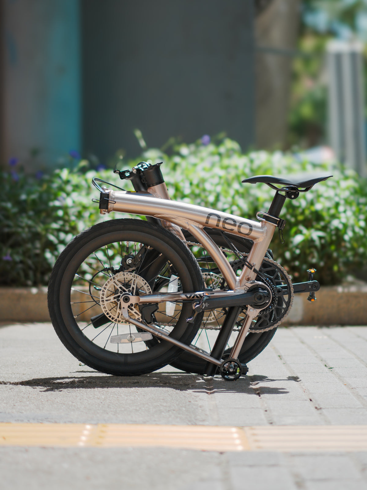 Java Neo 3 16 Inch LATEST Java Neo3, 16” 20” Carbon frame Aluminium frame trifold bike Sh ...