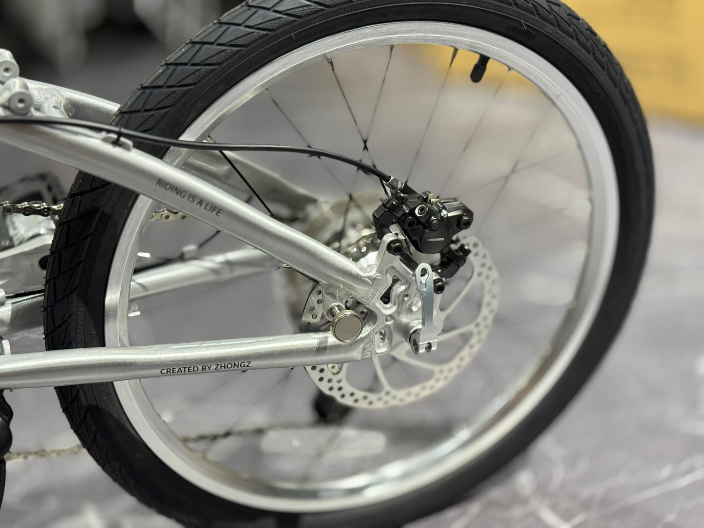 RIFLE R8+ UPGRADED ! SHIMANO 9 SPEED LIGHT WEIGHT 20 INCH ALUMINUM FOLDABLE BIKE SHIMANO HYDRAULIC DISC BRAKES