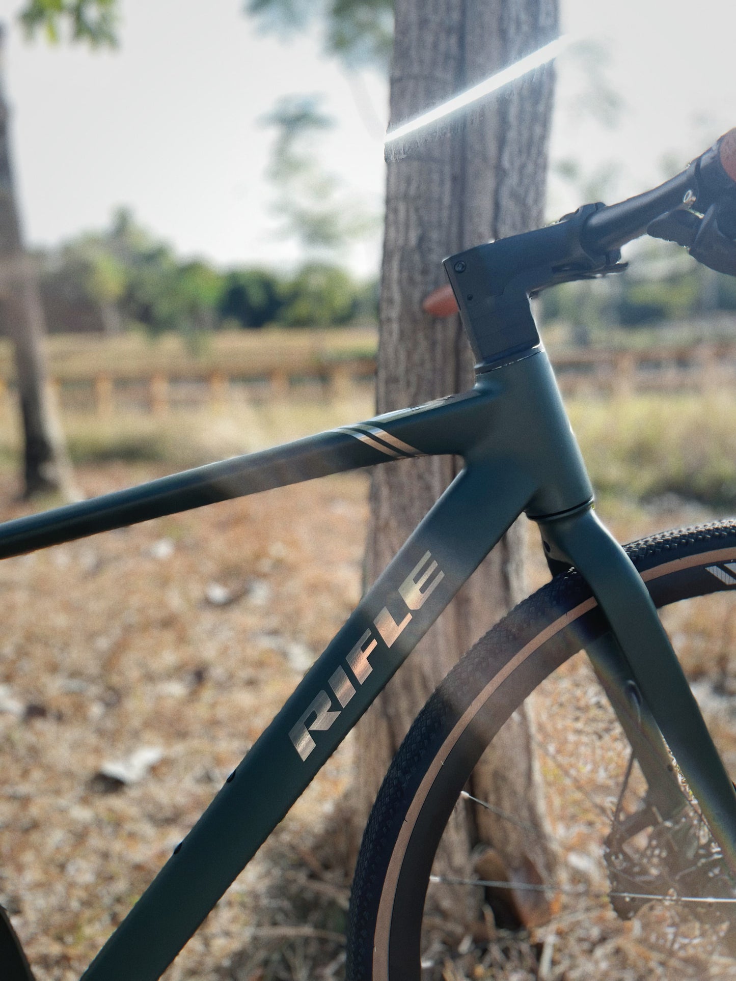 Rifle F1 road wheel 700c flat bar hybrid bike