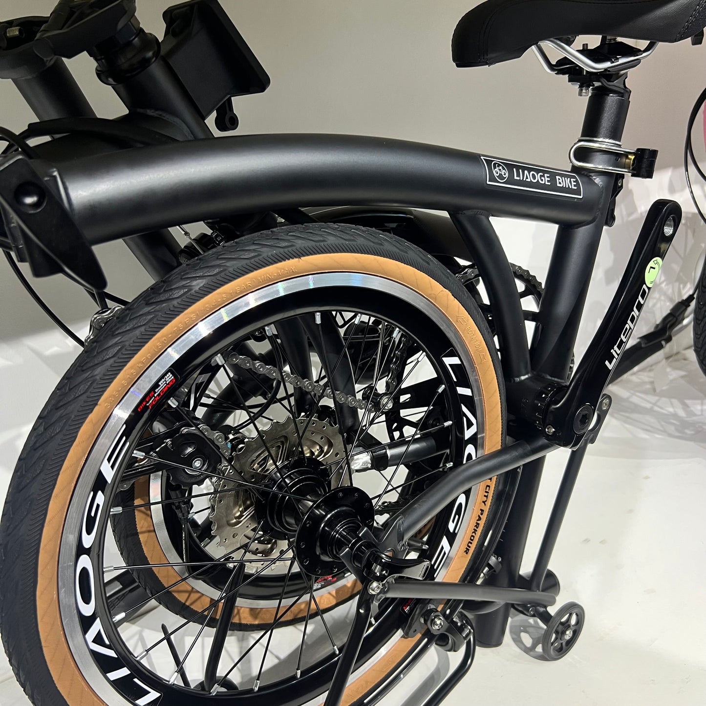 [ LIAOGE BIKE ] Liaoge 888 20 inch trifold bike bicycle rim brake 9 speed folding stable ride ( Latest Model )