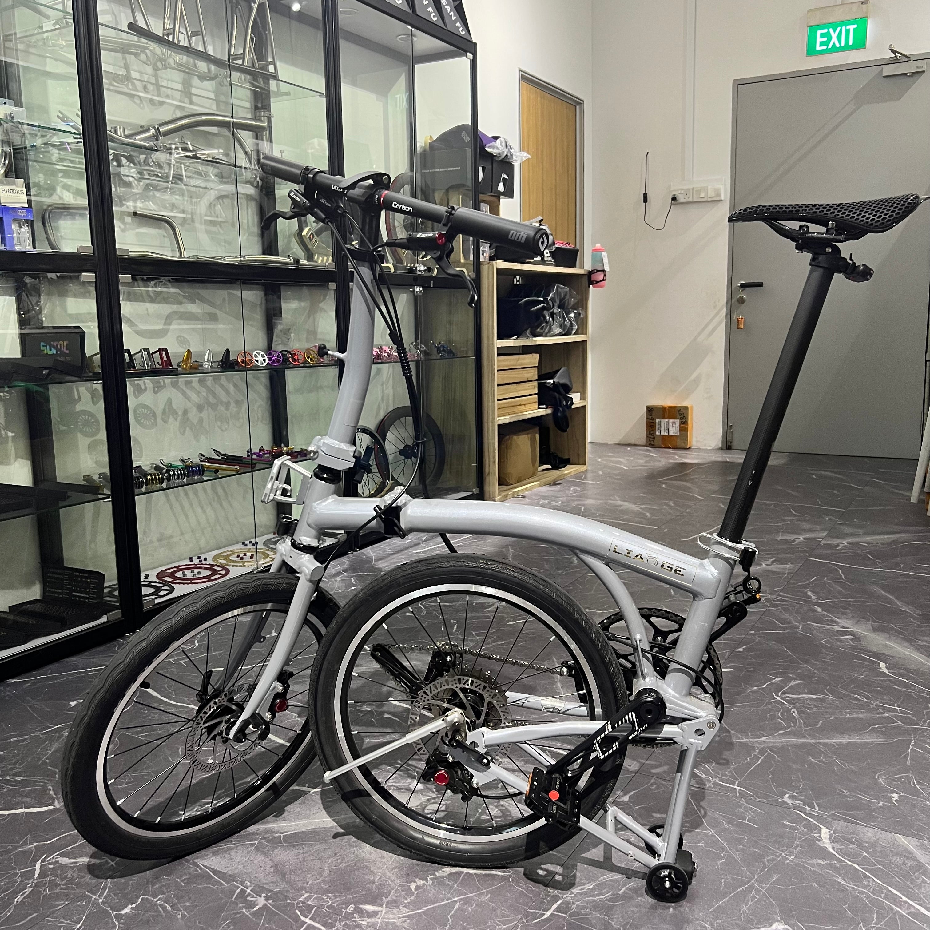 Liaoge L10 Aluminium 20” trifold bike light weight hydraulic disc