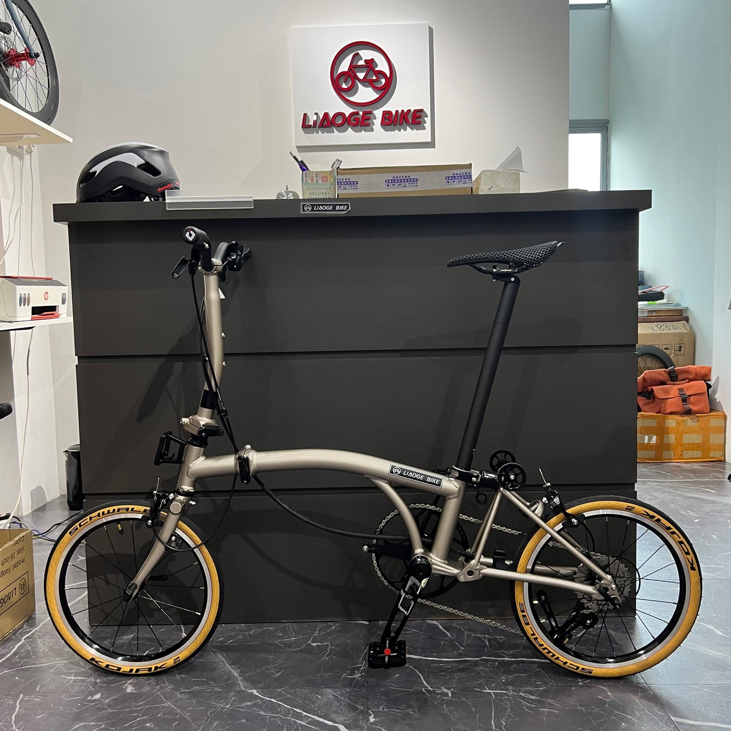 Liaoge L9 Aluminium trifold bike light weight 9speed Shimano Sora Brompton / Aceoffix style folding