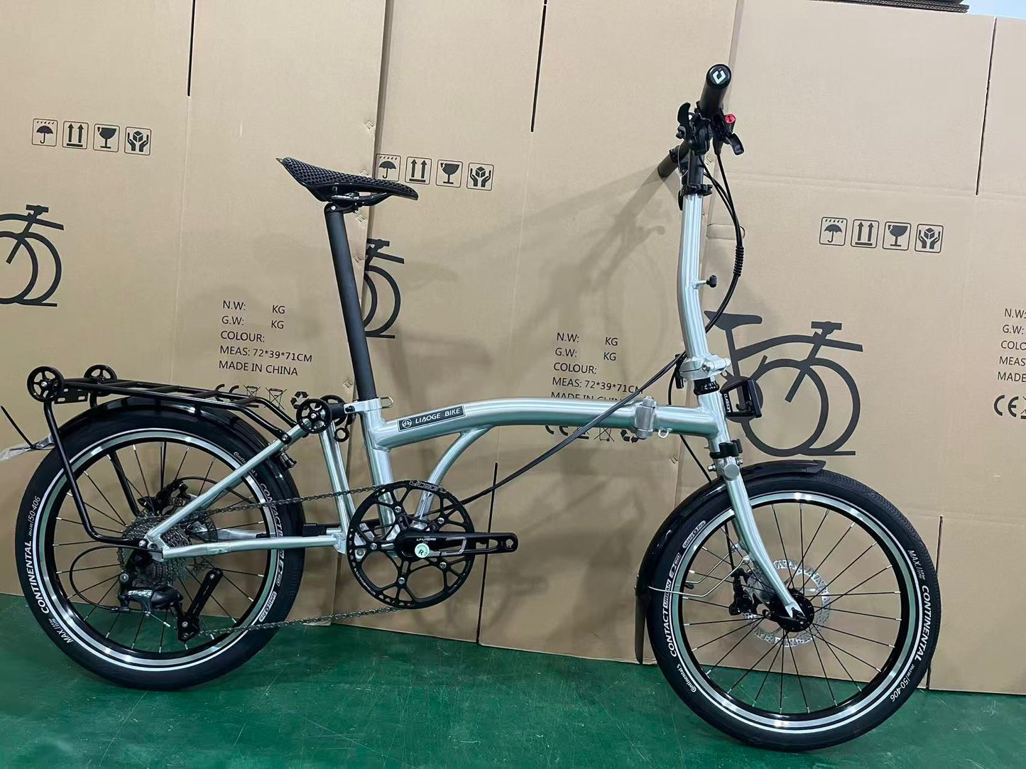 Liaoge L10 Aluminium 20” trifold bike light weight hydraulic disc brakes Shimano Tiagra 10 speed telescopic handle bar adjustable height 2” tyres gravel road competent