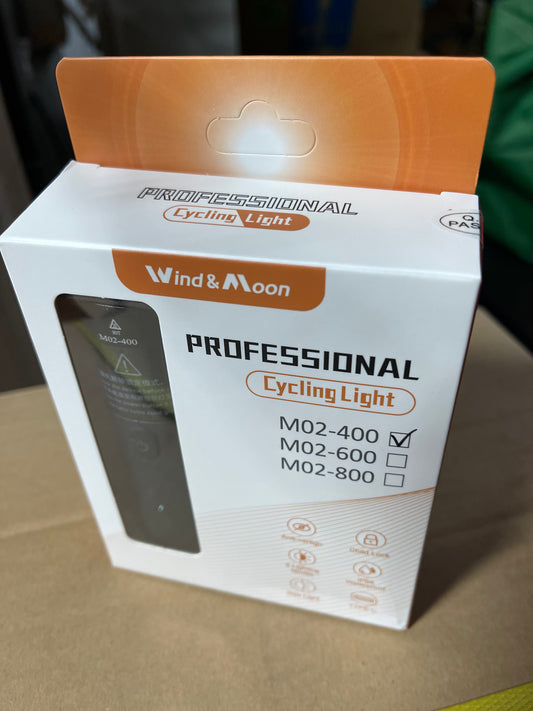Wind and Moon Professional Cycling Light M02-400 M03-1200