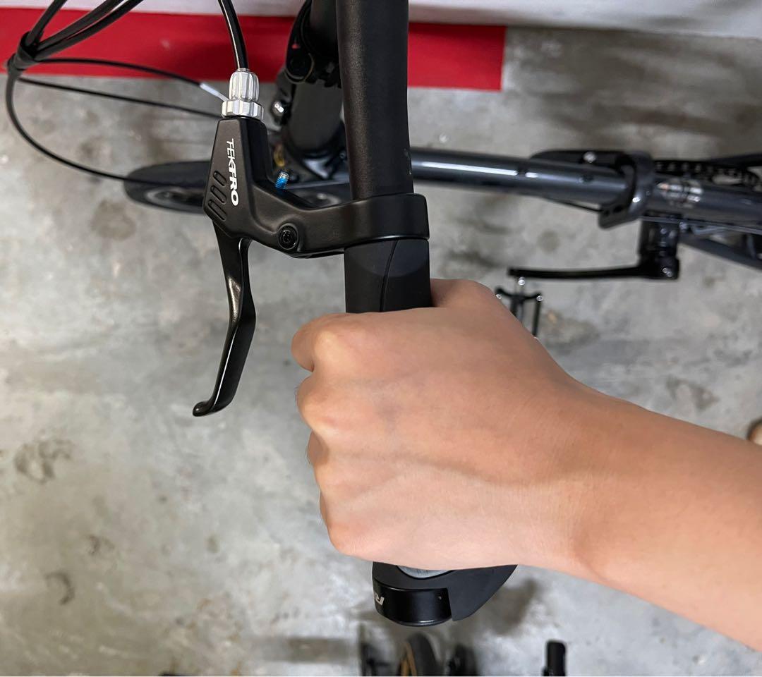 Bicycle Hand Grip / Anti-Slip / Comfortable Palm Support